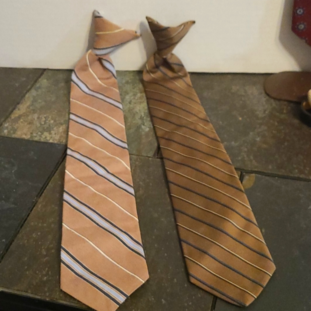 set of 2 Andhurst CLIP ON ties